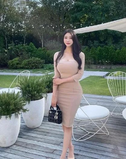 韩国顶级美女名媛，妥妥的“白富美”女神