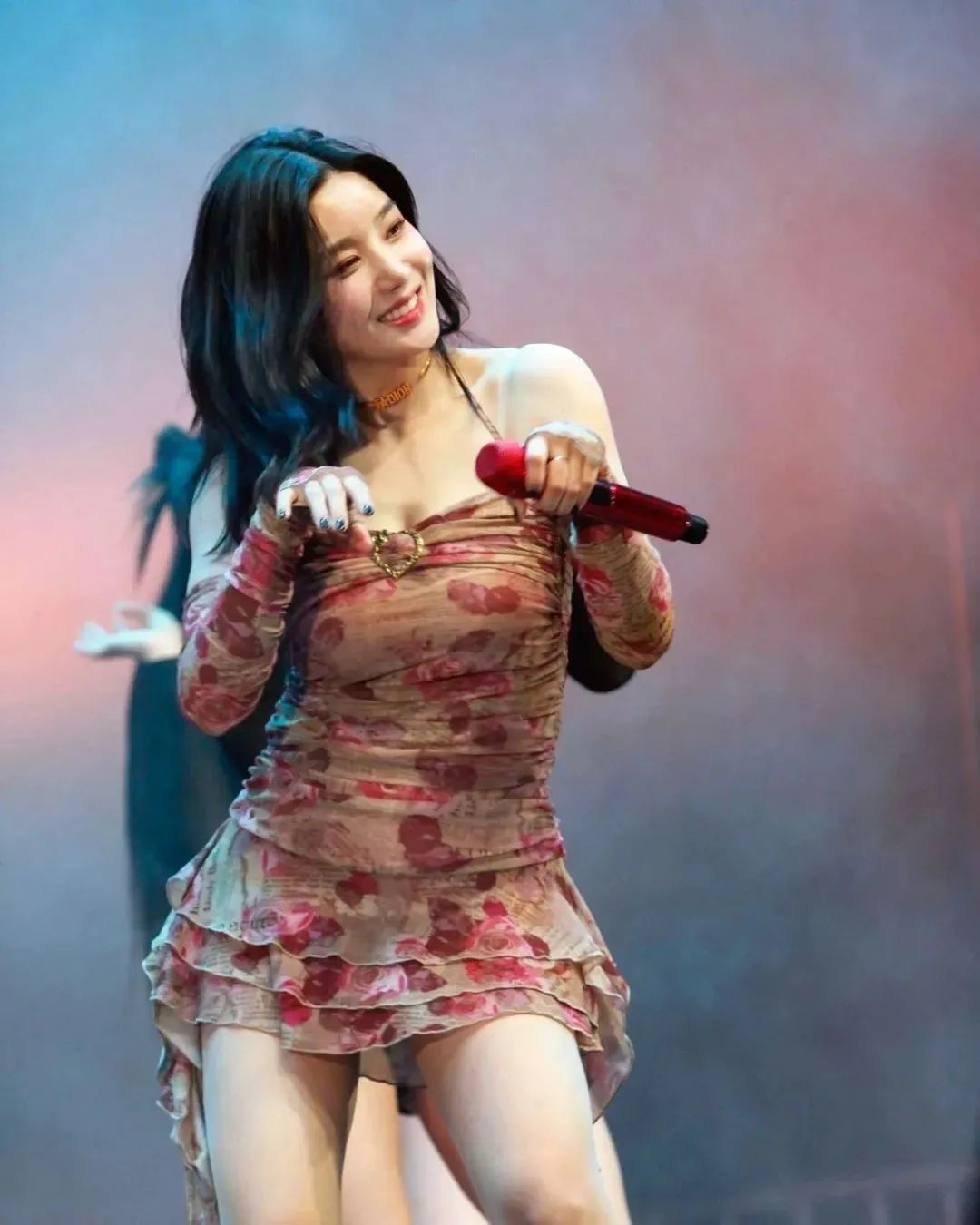 韩国明星权恩妃，甜美又迷人的顶级女神