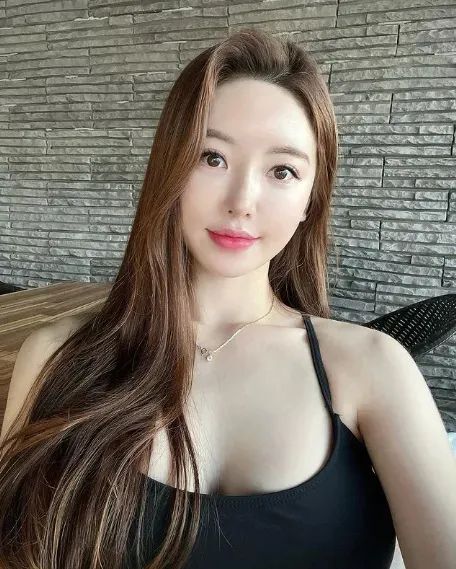 韩国网红 | suki，甜美又性感的健身女神
