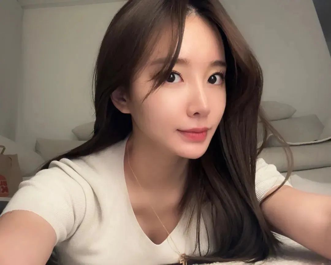 韩国网红 | 甜美又性感的素颜女神