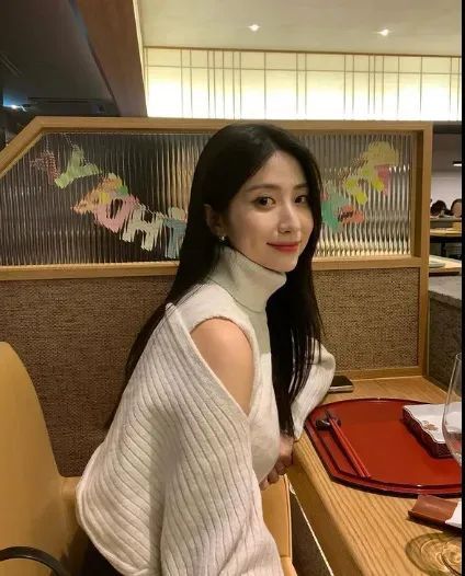 韩国网红 | mochi，甜美又性感的颜值系女神