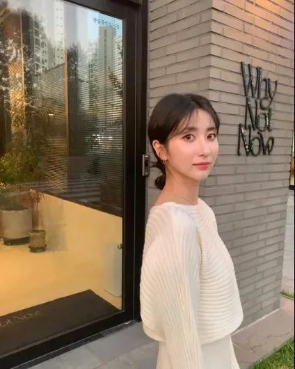 韩国网红 | mochi，甜美又性感的颜值系女神