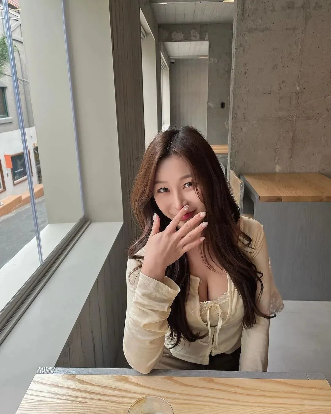 韩国网红 | kara，甜美又迷人的颜值系女神