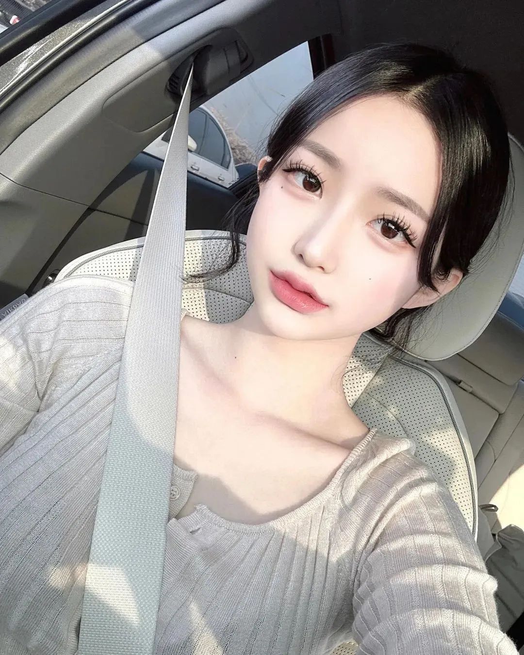 韩国网红 | yoo，甜美又性感的气质女神