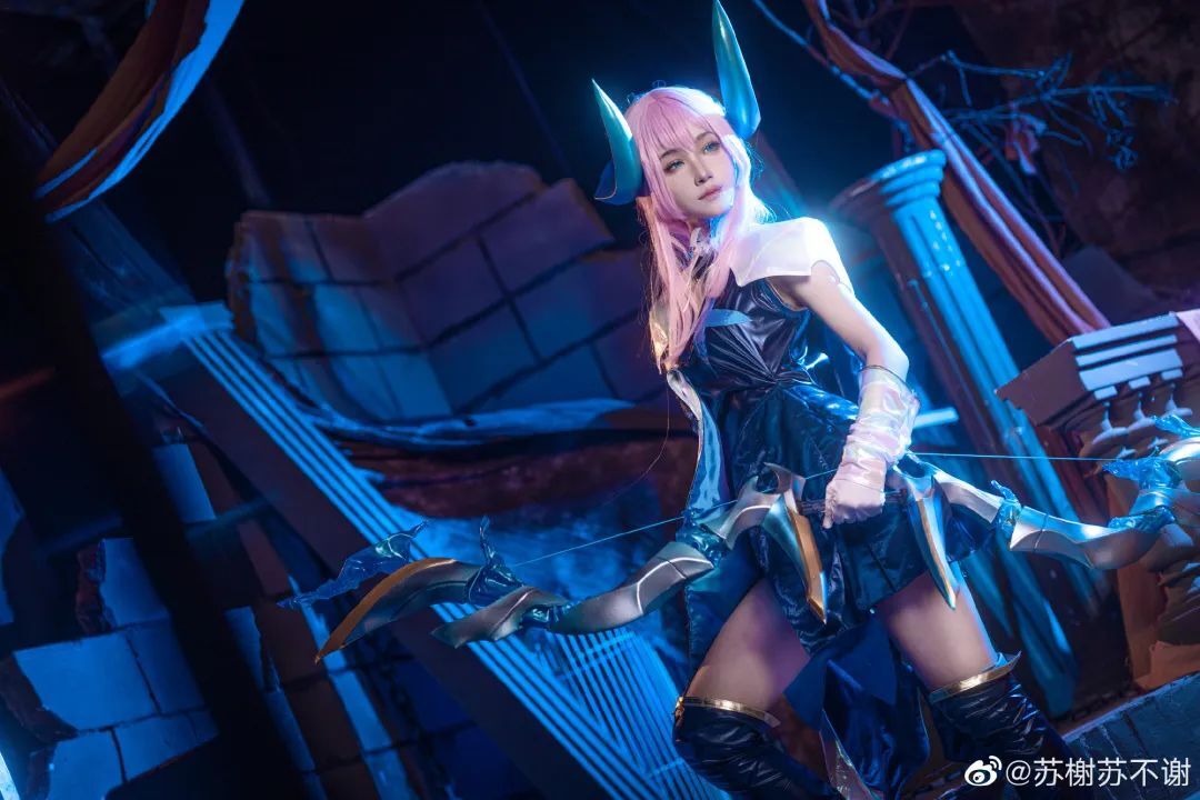 cosplay：英雄联盟  艾希