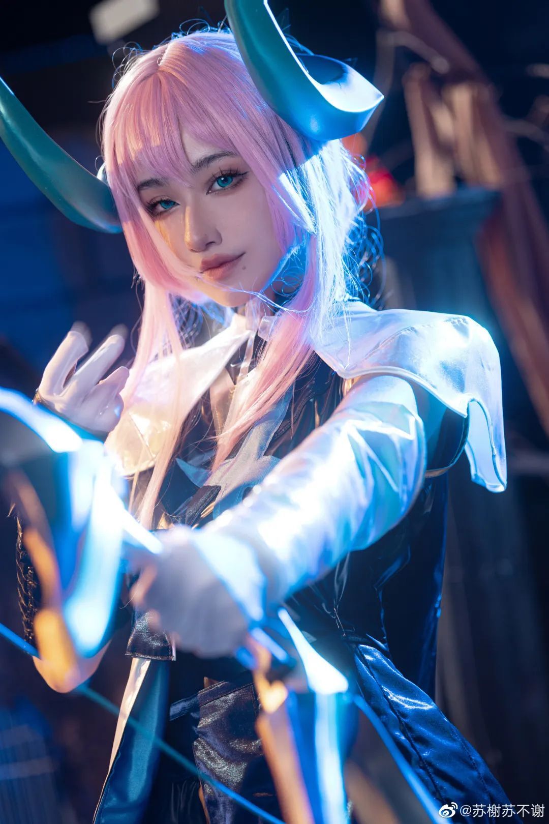 cosplay：英雄联盟  艾希