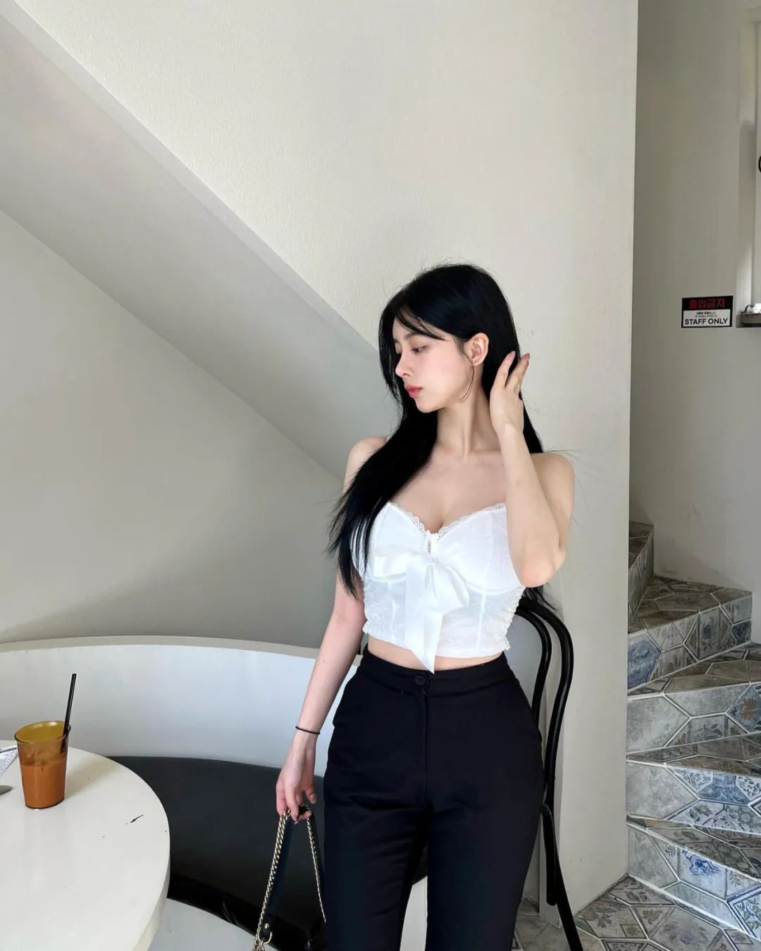 凹凸有致，根本顶不住