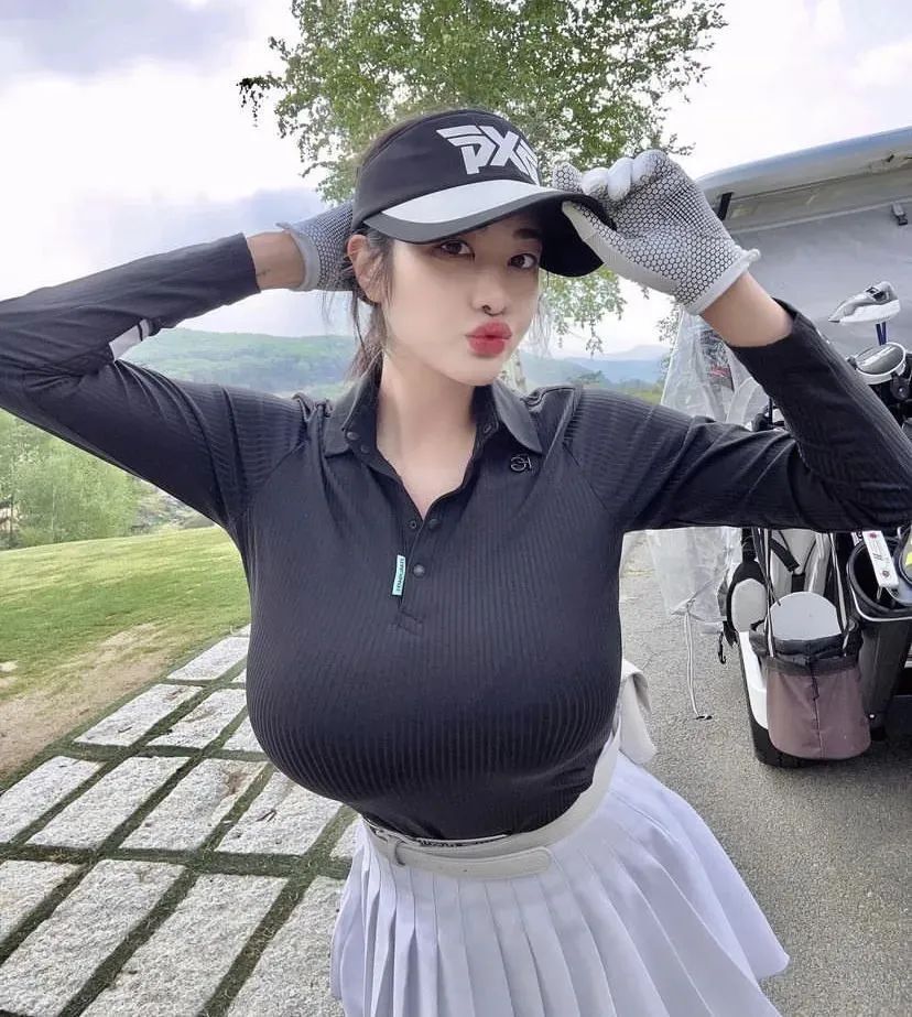 韩国网红tashayoung，辣度指数爆表的美女模特