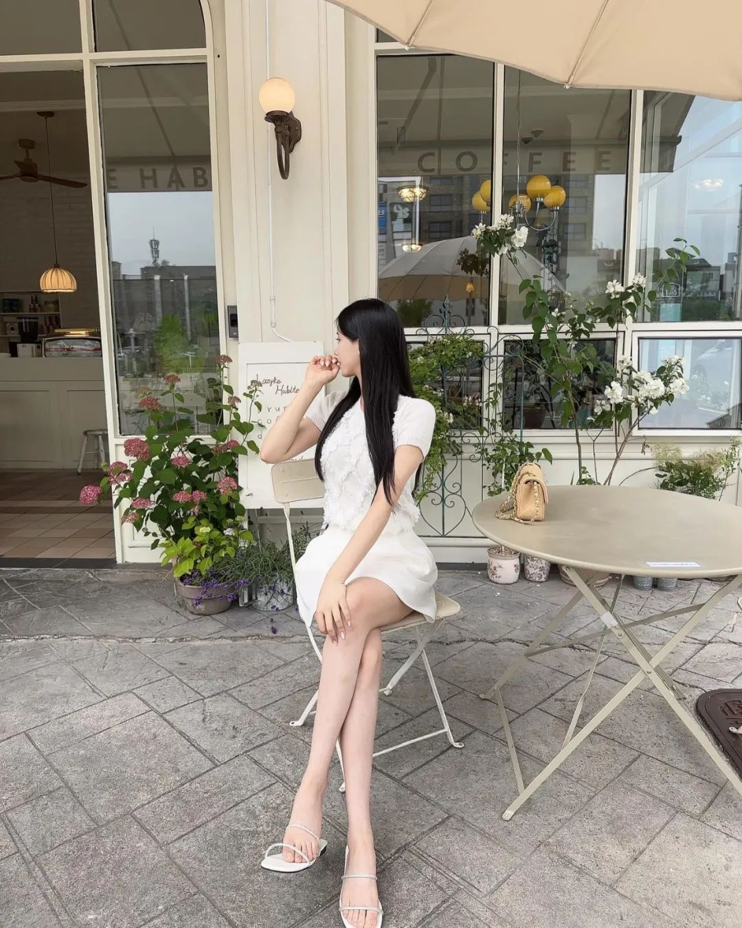 韩国美女小姐姐，大长腿太抢眼，这腿绝了！