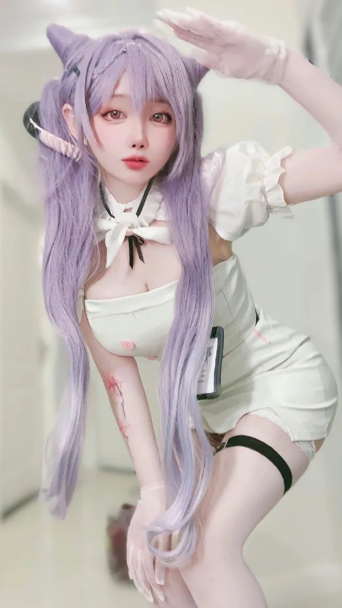 原神cos：白丝+护士，制服刻晴果然耐看！申鹤紧身衣，女仆胡桃甘雨太可爱了！