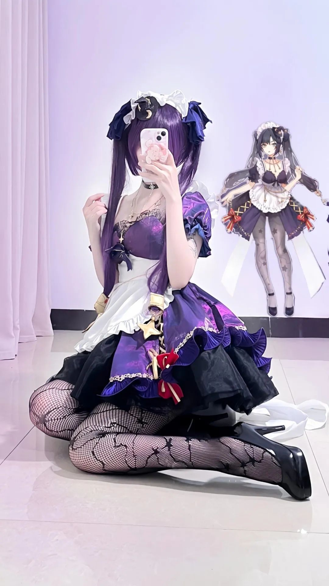 原神cos：黑丝+女仆装，双马尾莫娜巨可爱！赛车服申鹤，旗袍甘雨，紫色长裙神子！