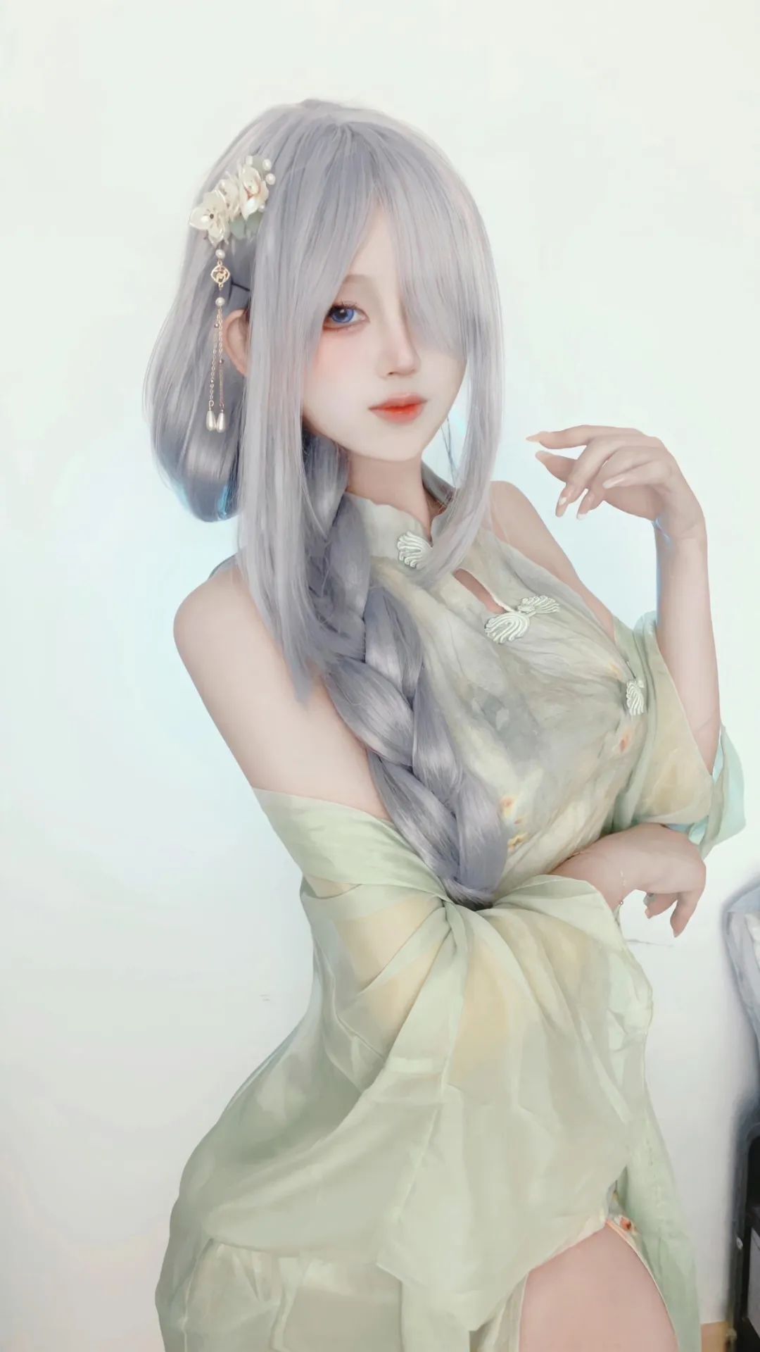 原神cos：女仆装雷神八重太御了！泳装绫华，黑丝制服申鹤，小厨娘宵宫，草神可爱爆了！