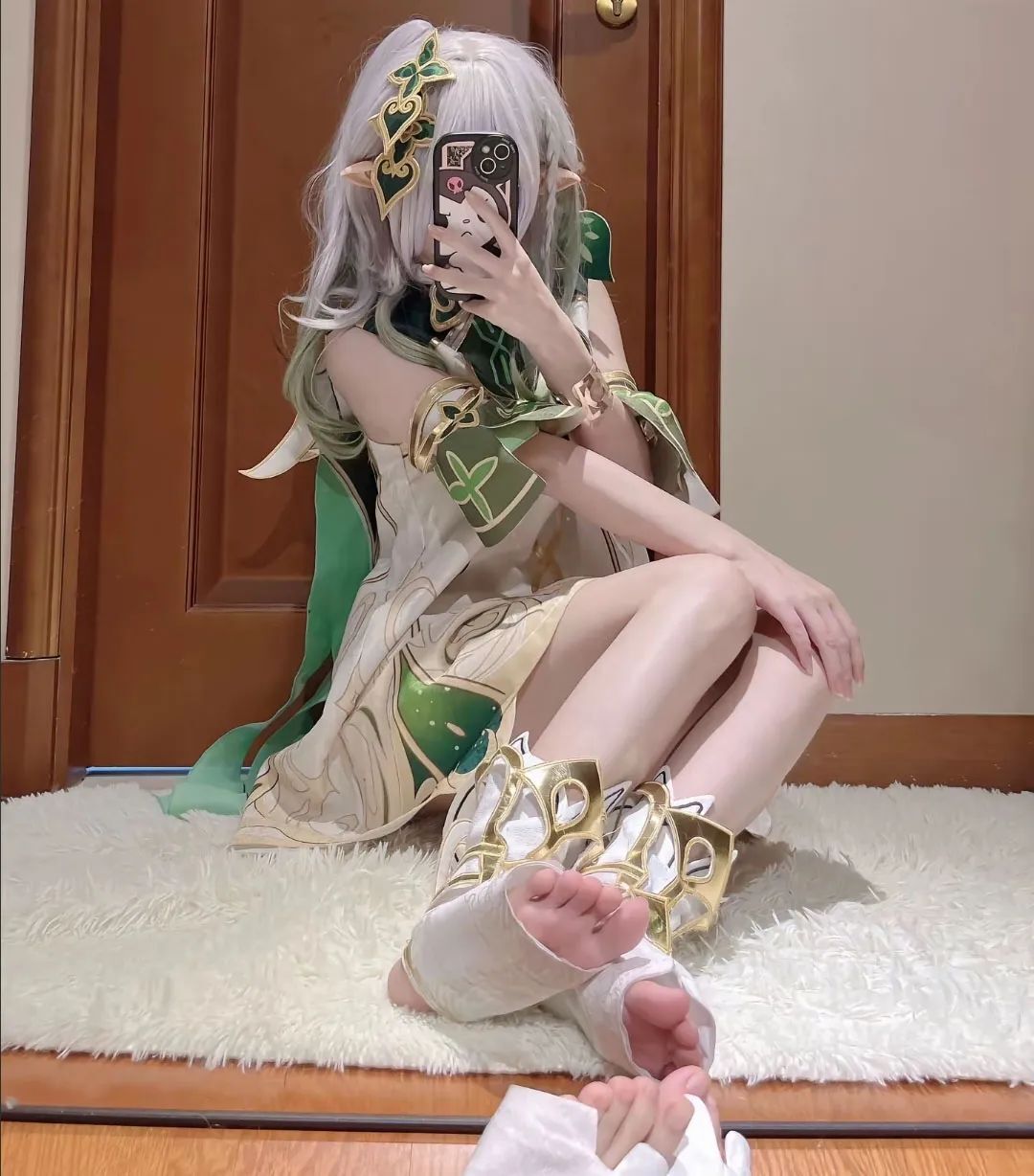 原神cos：水手服JK雷神太美了！白丝花嫁刻晴，小礼服绫华，女仆装甘雨让人狂喜！