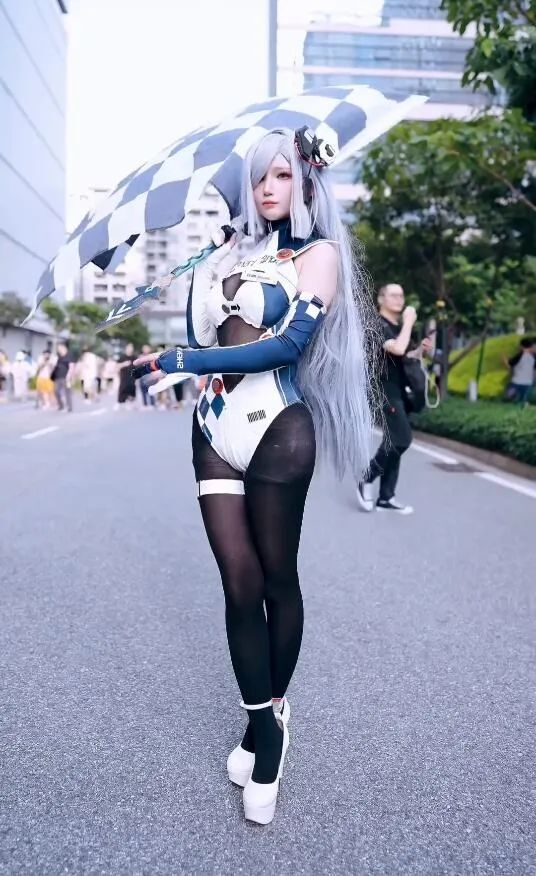 原神cos：泳装神子太美了！制服雷神，香菱变大了，白丝刻晴，女仆久岐忍让人狂喜！