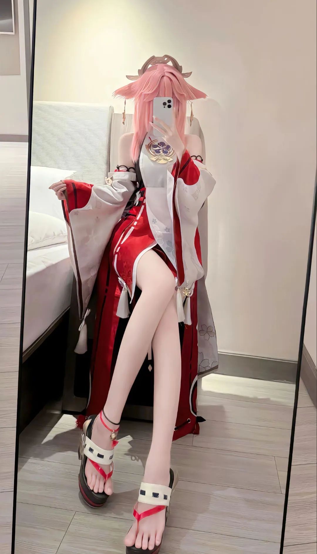 原神cos：白丝+修女服，八重让人狂喜！兔女郎心海，赛车女郎申鹤，大长腿雷神太顶了！