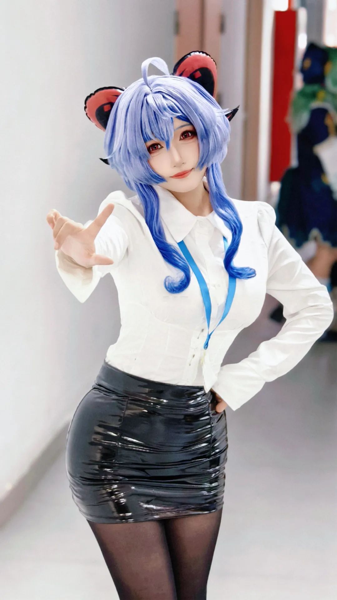 原神cos：白丝+修女服，甘雨太顶了！白丝制服刻晴太御了！包臀裙申鹤，包臀裙申鹤太美了！