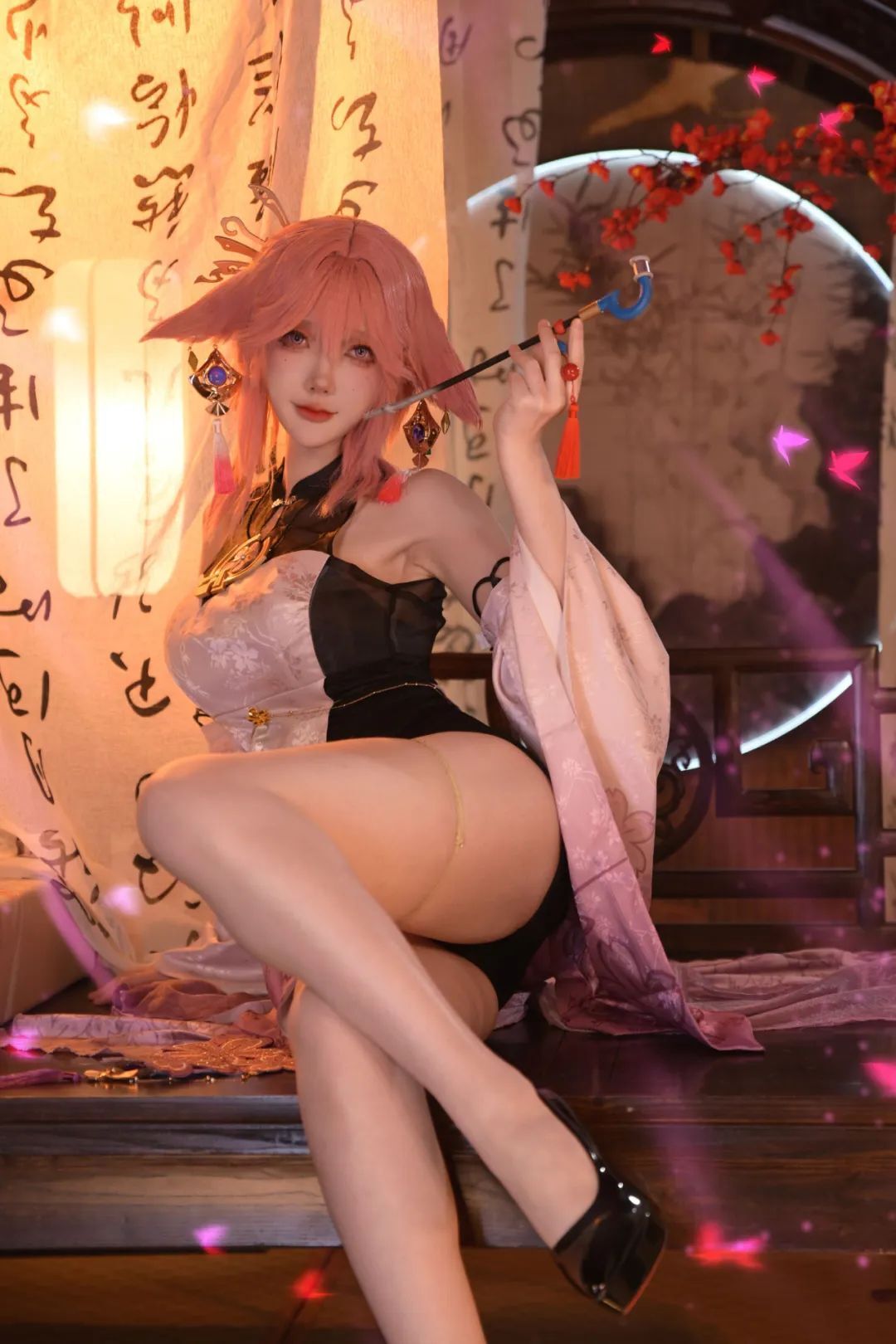 原神cos：黑丝+旗袍，申鹤太美了！女士大长腿真好看！邪魅雷神，神子大人的旗袍装太顶级了！