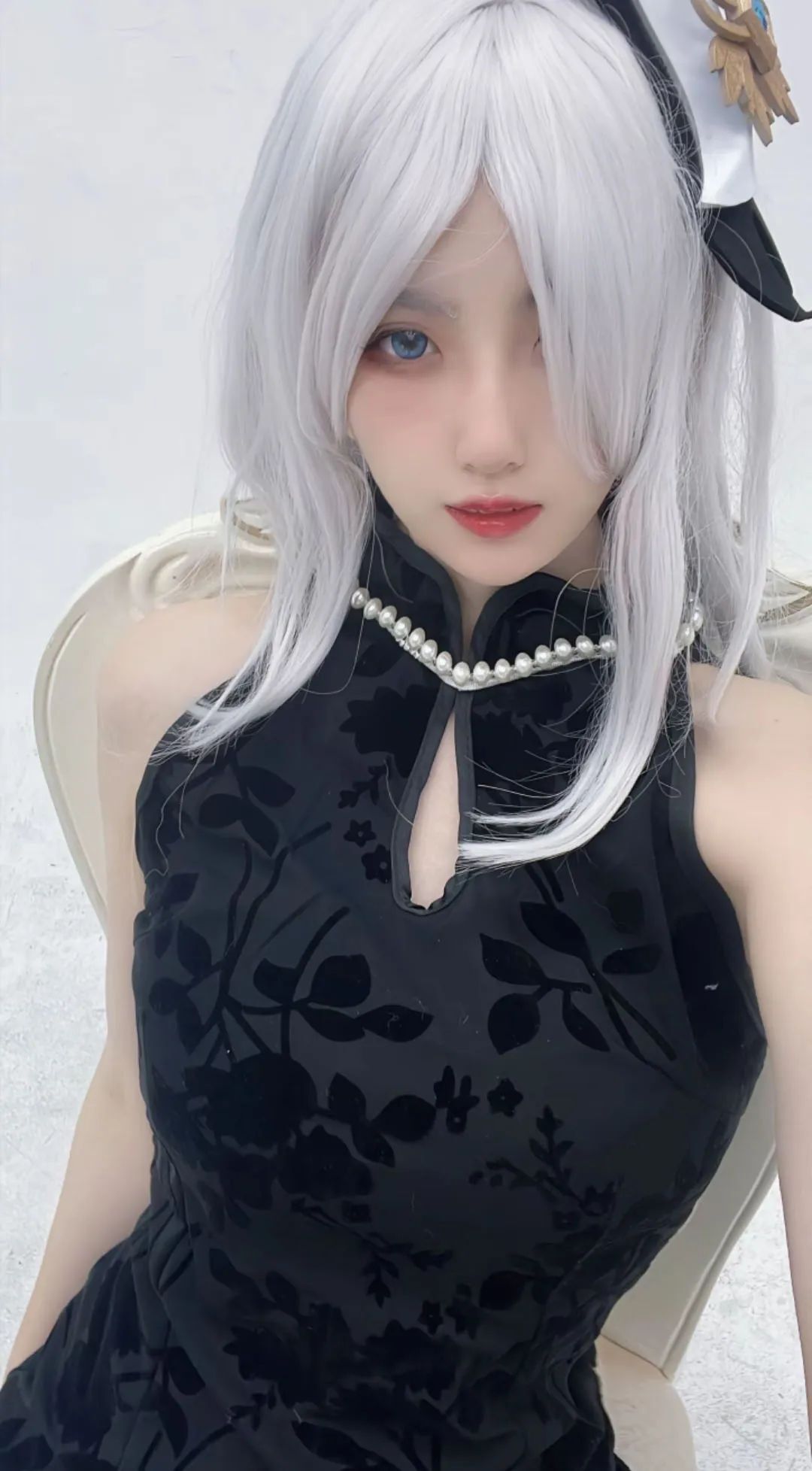 原神cos：短裤+制服，特工优菈太顶了！白丝婚纱申鹤，女仆甘雨，女仆雷神让人狂喜！