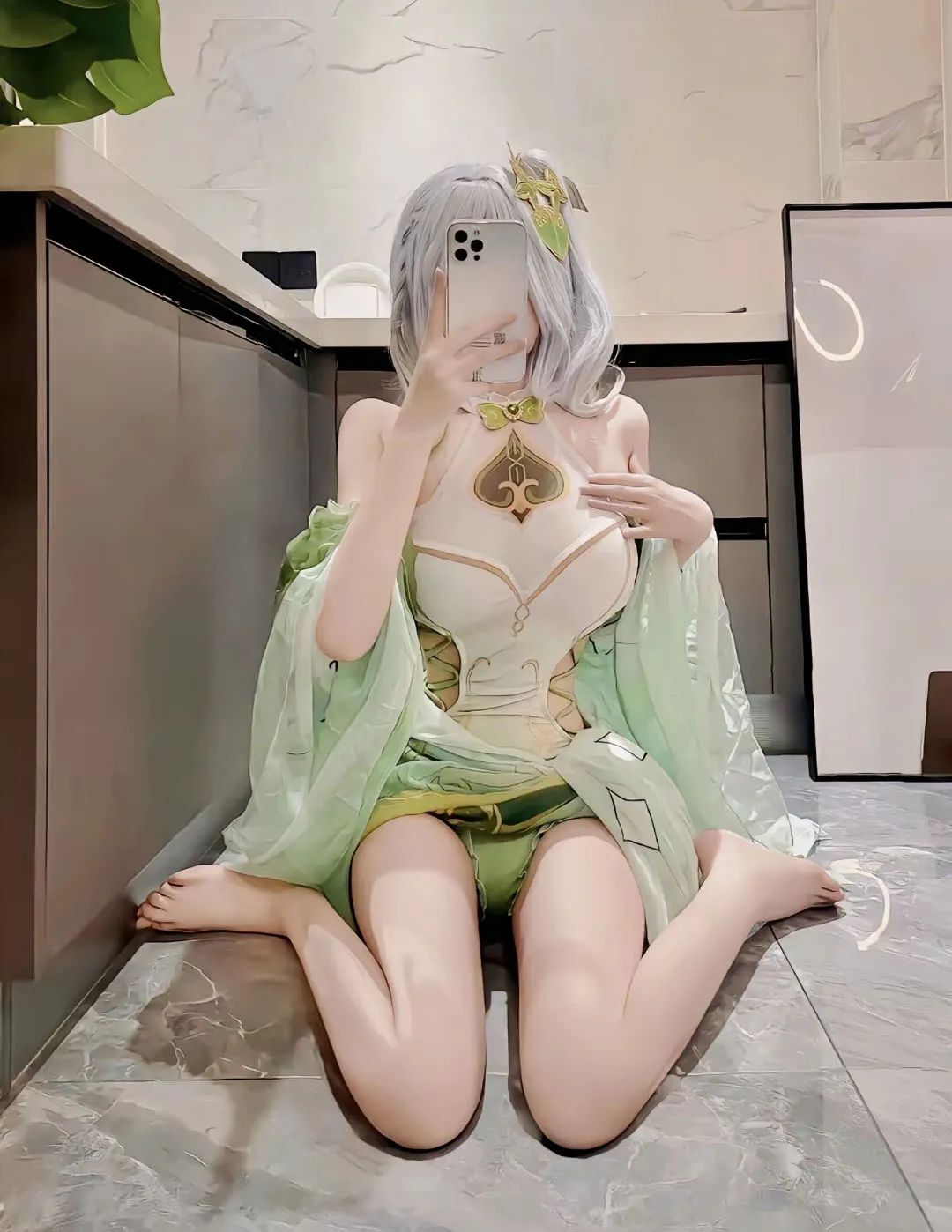 原神cos：兔女郎甘雨美出新高度！大草神泳装可爱爆了！女仆绫华让人狂喜，黑丝申鹤太顶级了！