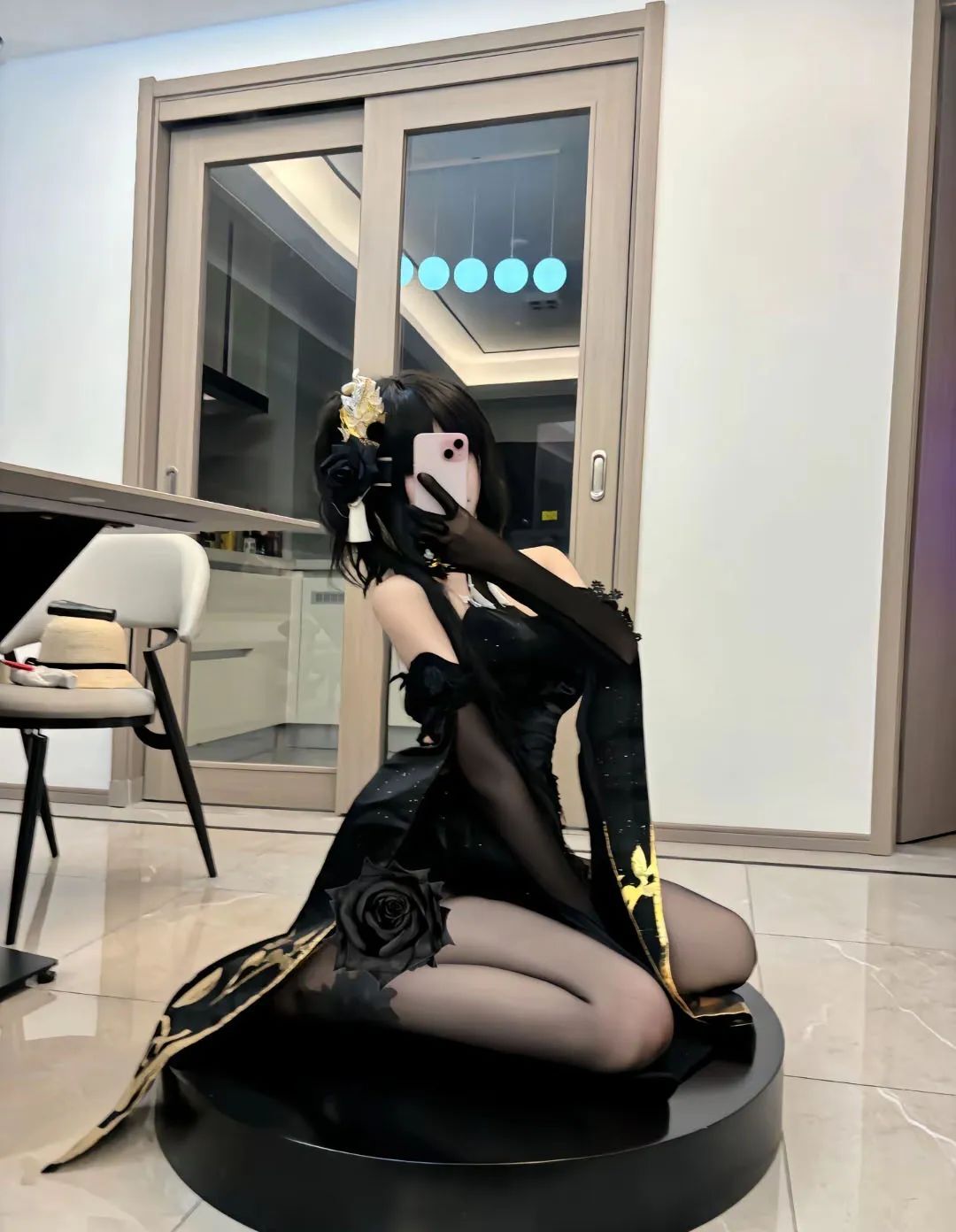 原神cos：黑丝+制服，雷神太御了！黑丝旗袍申鹤，白丝女仆雷神，婚纱刻晴，兔女郎心海谁能不爱？