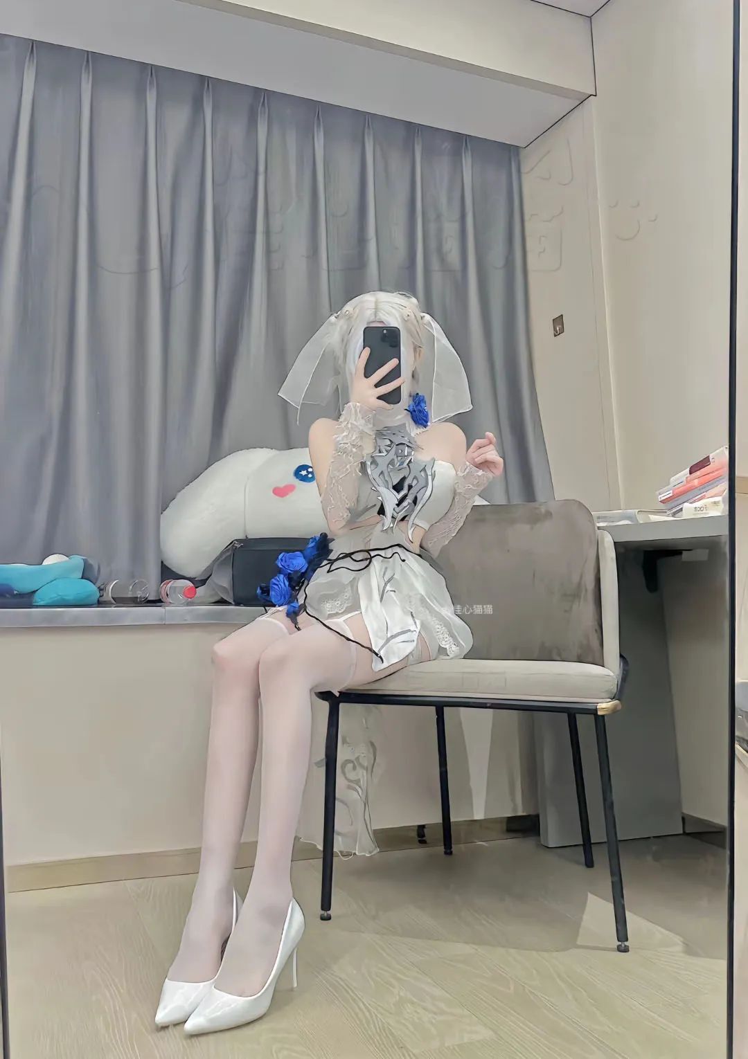 原神cos：白丝+婚纱，花嫁刻晴太可爱了！女仆莫娜让人狂喜！兔女郎甘雨，黑丝旗袍申鹤谁看了不迷糊？