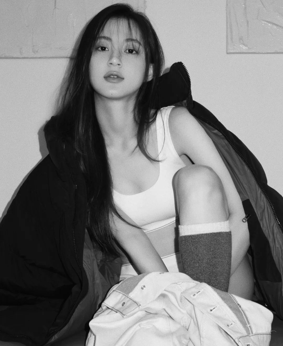 INS美女|韩国模特宋智英照片集，中性慵懒风越看越性感