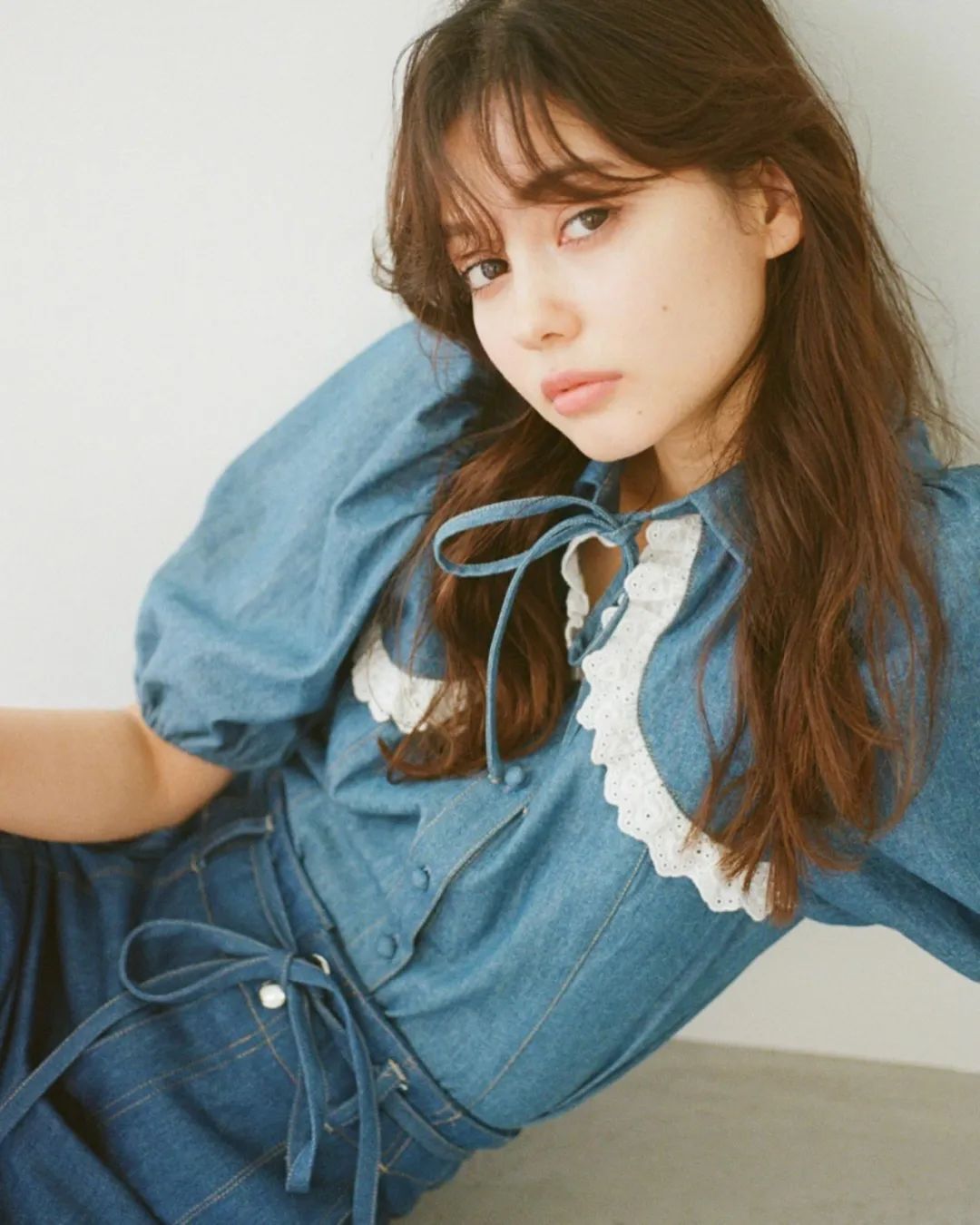 混血模特村上爱花，日式甜美酷GIRL穿搭模板