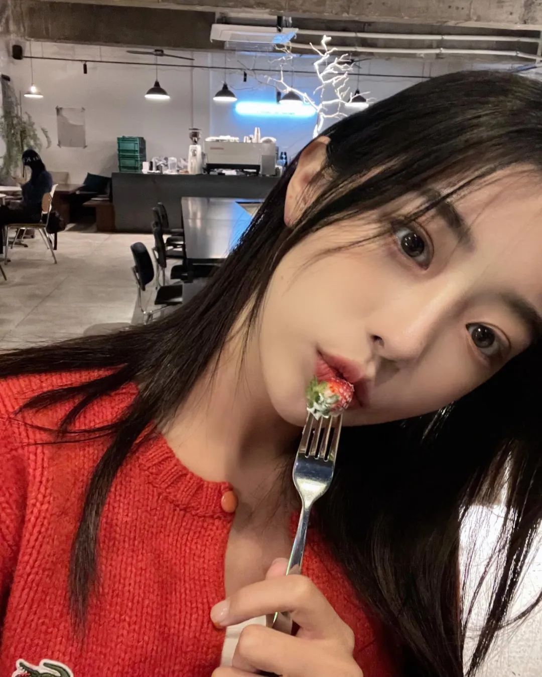 INS美女 | 韩国网红模特홍민하，冷欲风好身材正妹