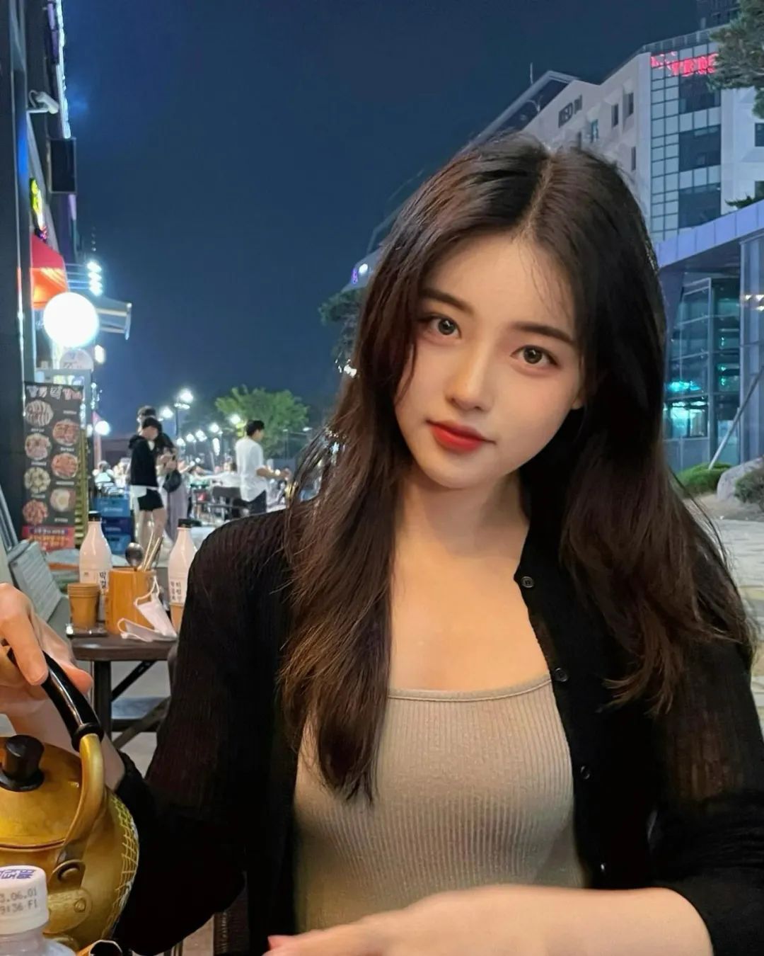 INS美女 | 韩国网红模特홍민하，冷欲风好身材正妹