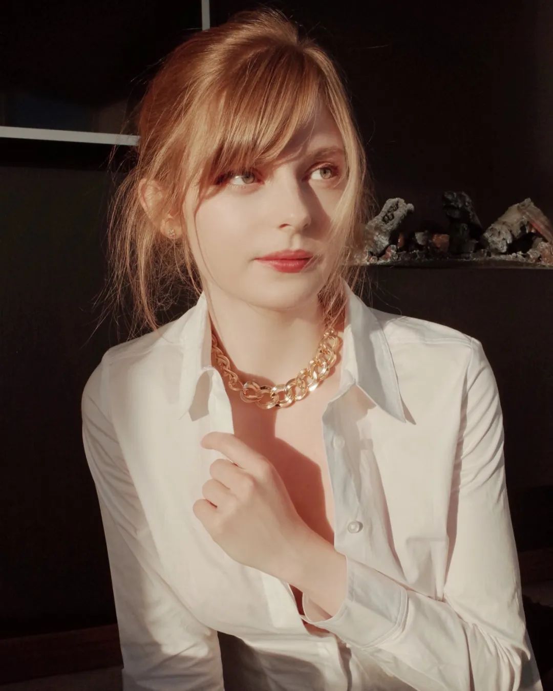 荷兰模特Ella Freya | 你肯定见过她《生化危机4》阿什莉的脸模
