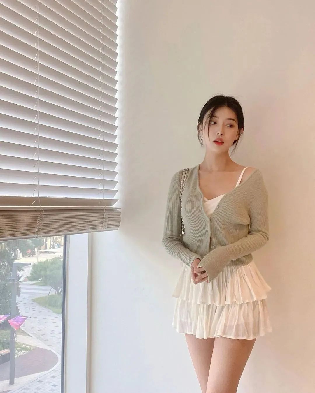 [仙女集]芙蓉不及美人妆，水殿风来珠翠香