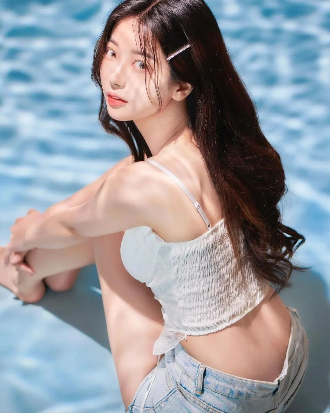 [仙女集]芙蓉不及美人妆，水殿风来珠翠香
