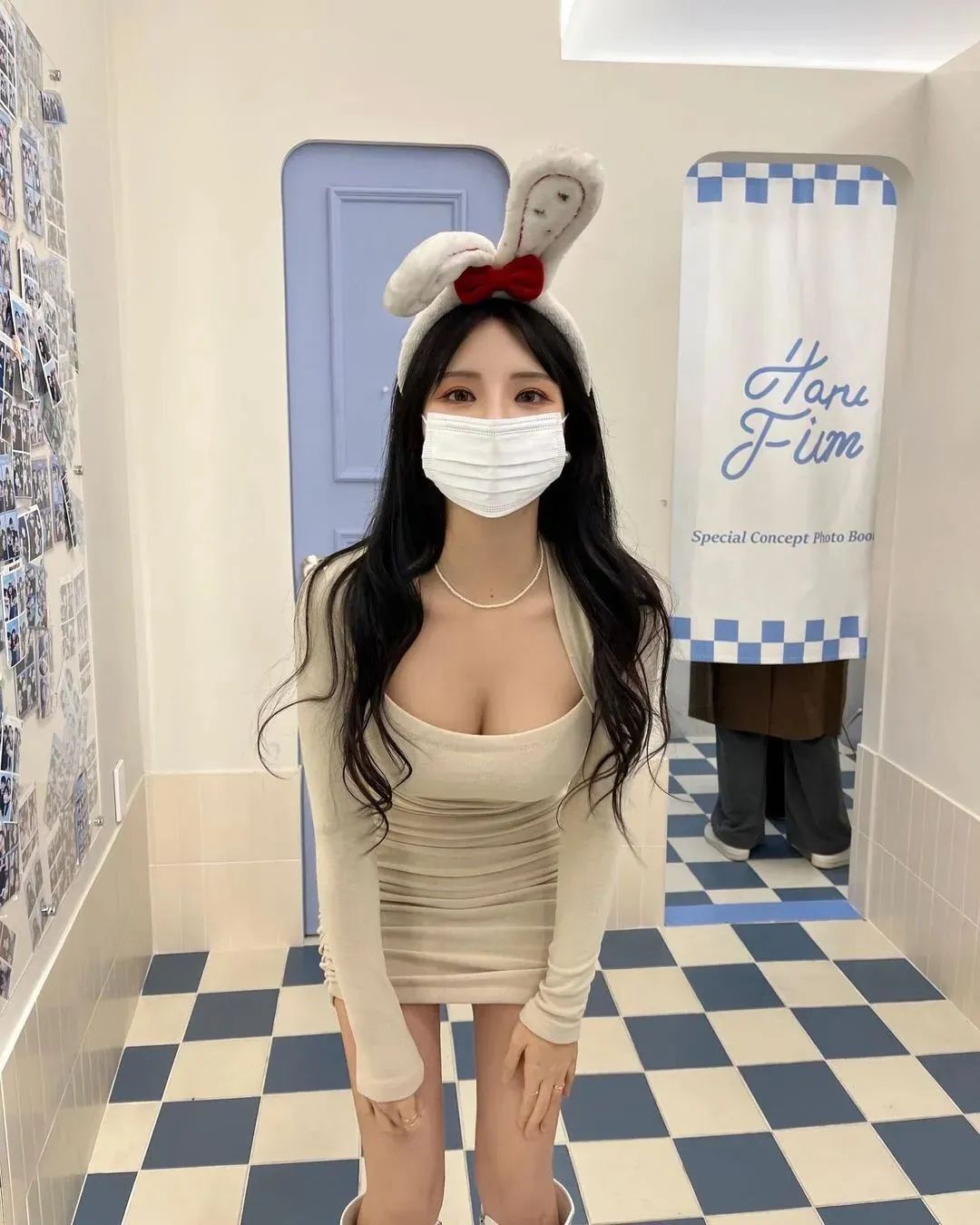 [仙女集]有美一人，灿如春华，皎如秋月