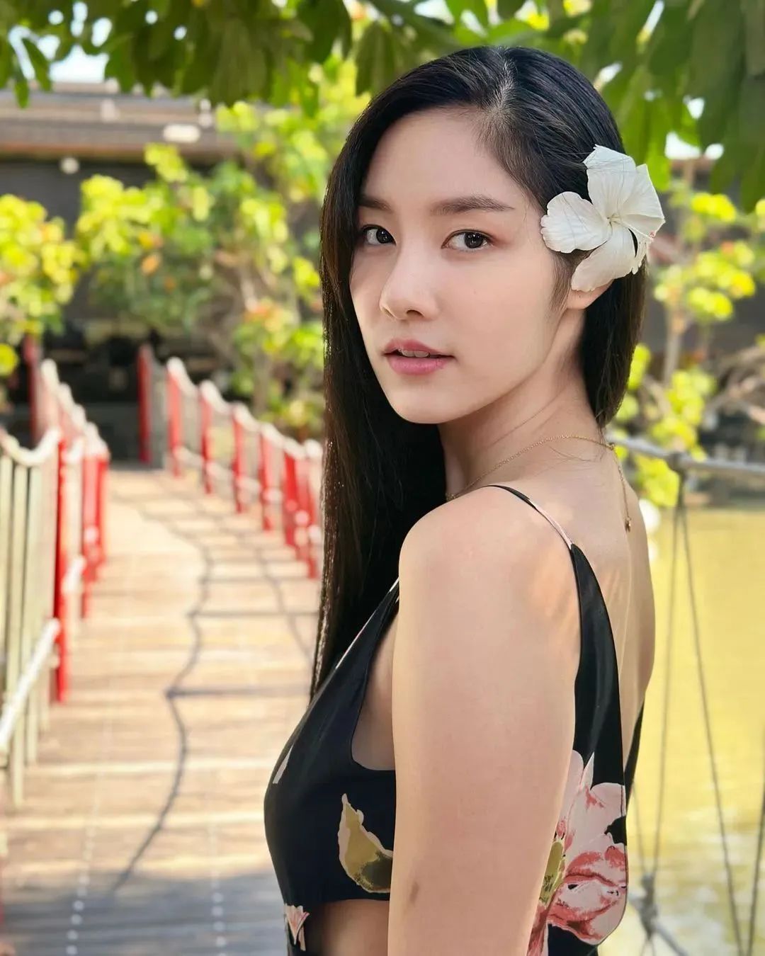 [仙女集]俏丽若三春之桃，娇艳似四月牡丹