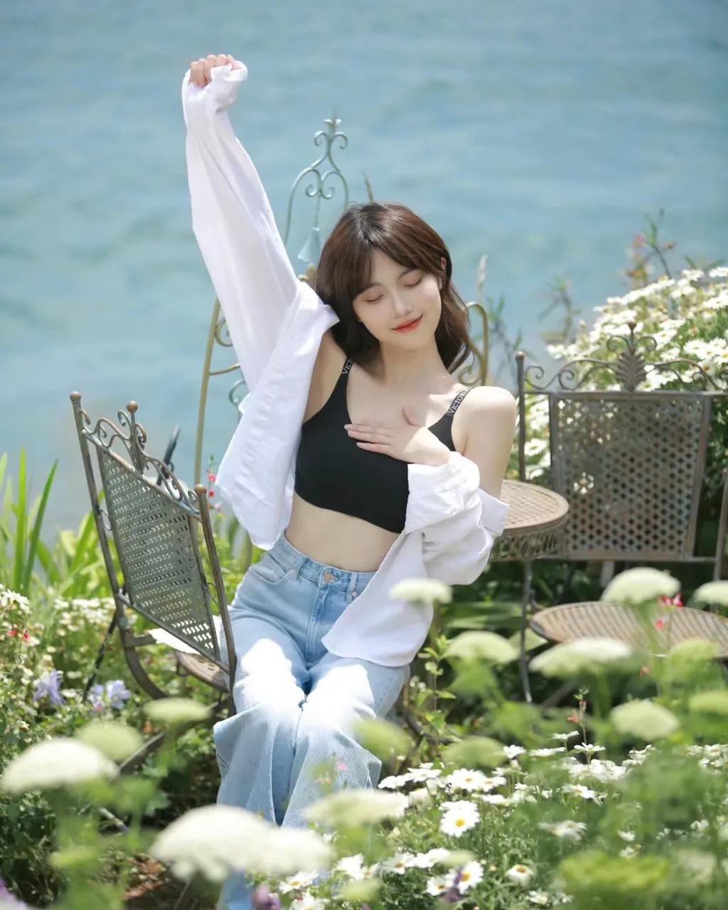 清纯甜美