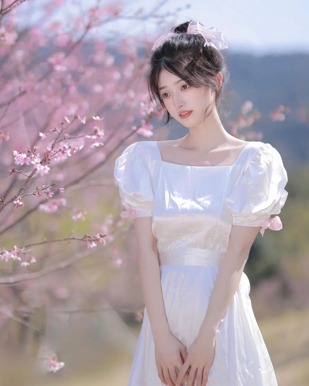 你也是春天里的一束光