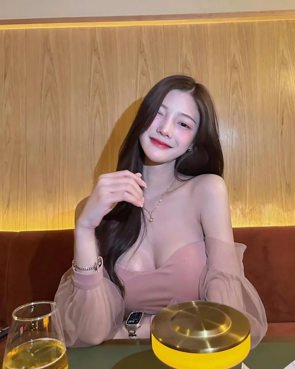 微醺甜美性感少女