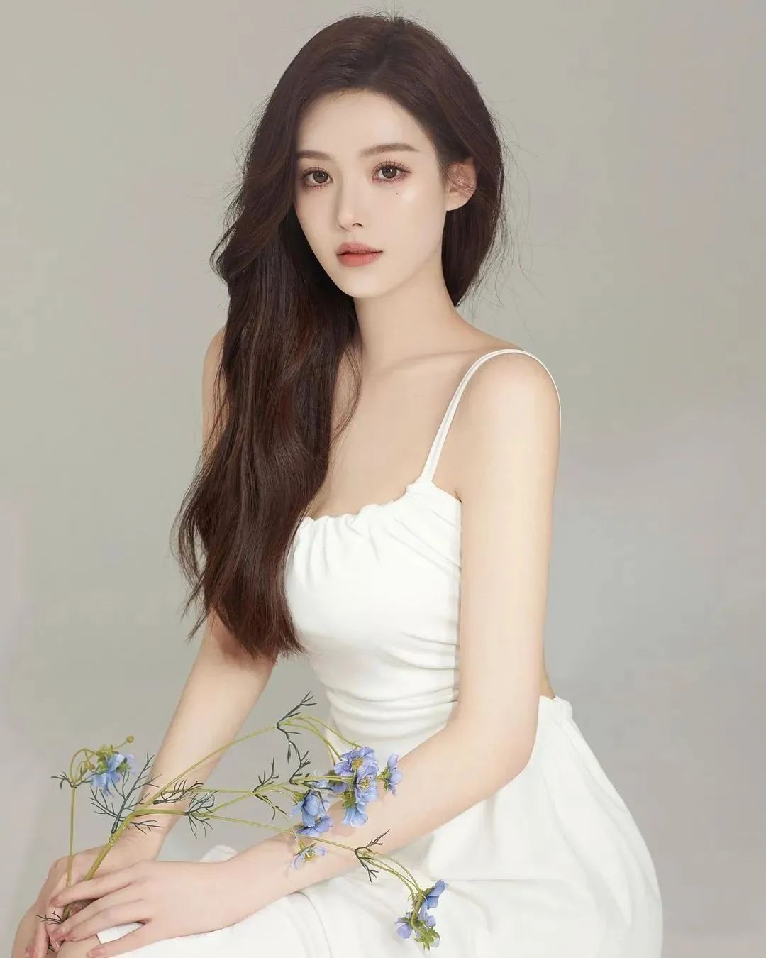 【美女壁纸】甜美御姐范网红女神来袭，夏日炎炎，有你最甜！