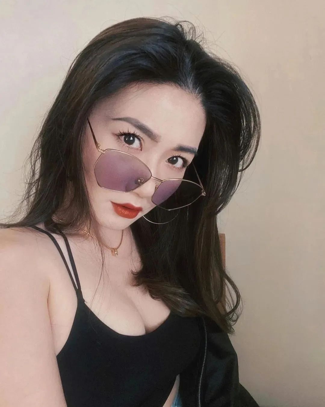 美女壁纸丨最美健身辣妹Annie，让人看了怦然心动的健身女神