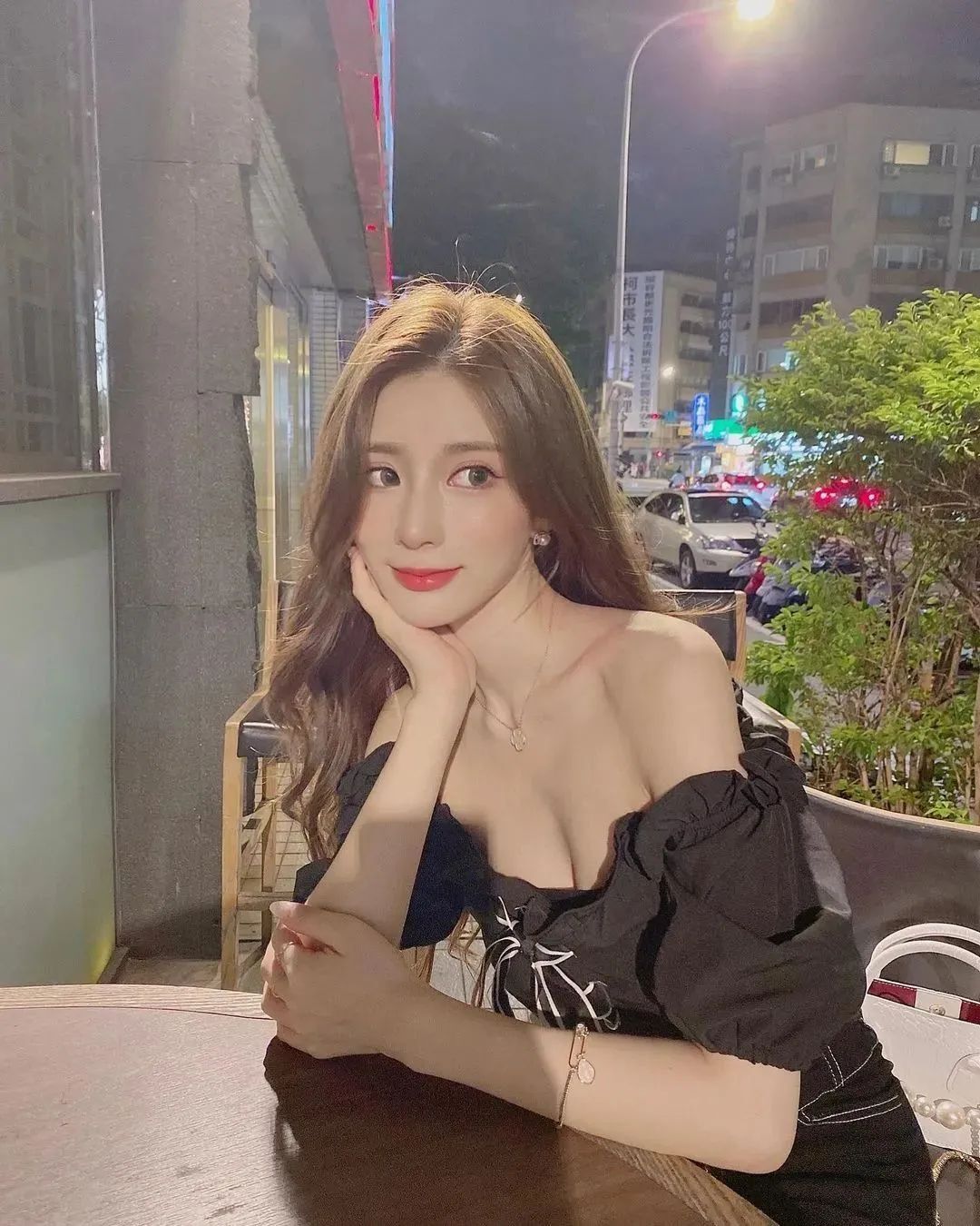 黎嫣，辣度指数爆表的健身美女