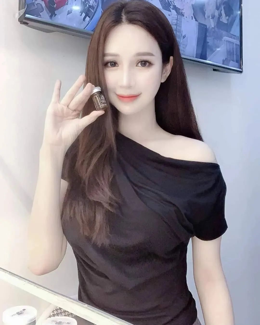 美女壁纸丨颜值出众的韩国最美CEO，高贵的气质让人感觉高不可攀