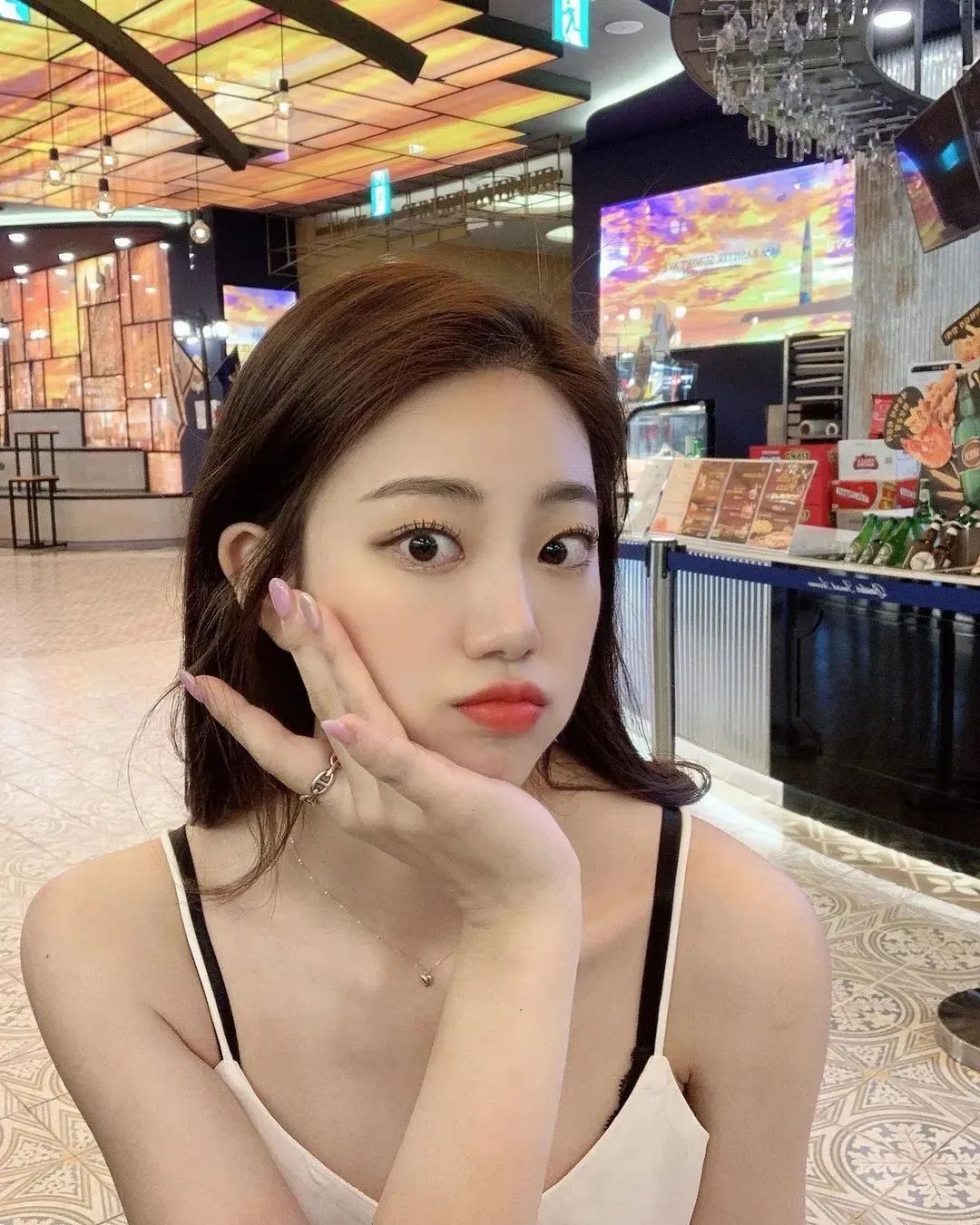 韩国网红Kim SoL，气质出众的美女模特
