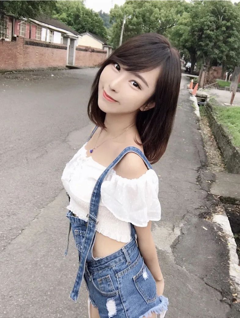 苏宜，甜美可人的香港网红美女