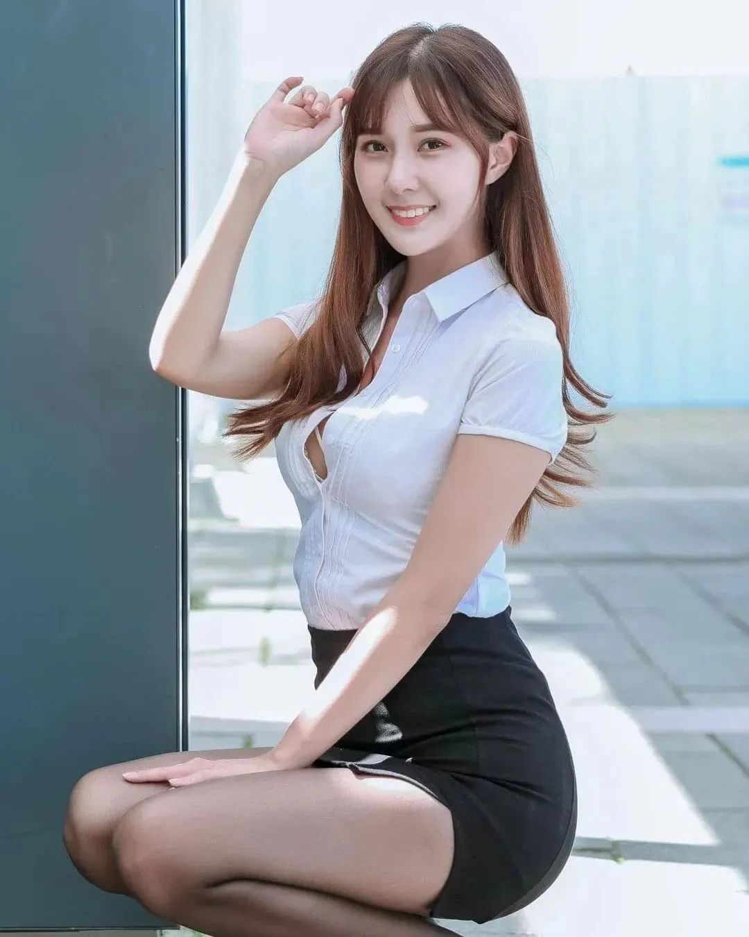 台湾艺术大学校花陈郁晴，甜美可人的气质女神