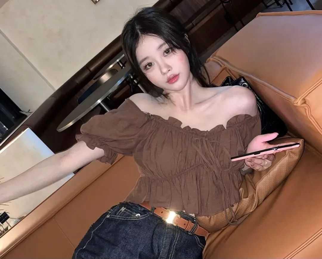 韩国网红uzaa，宛如人间“芭比娃娃”的气质女神