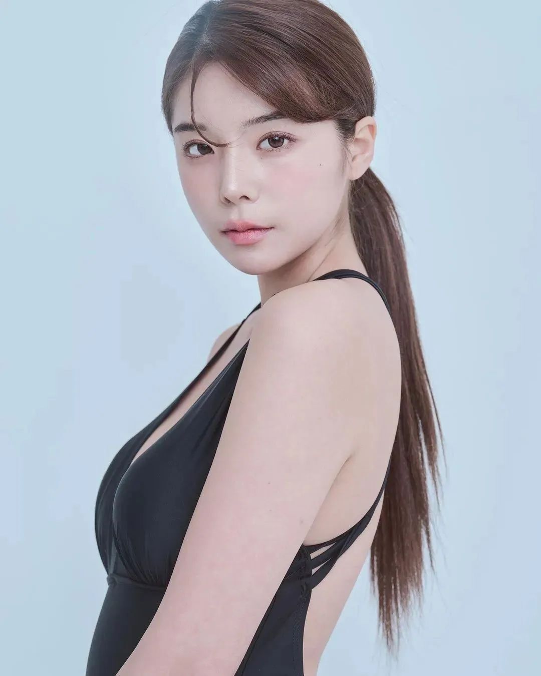 韩国网红Leebini，甜美火辣的美女模特