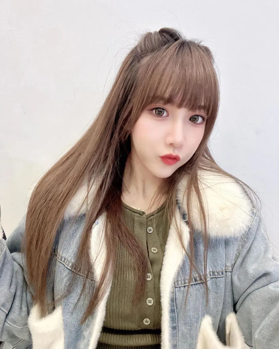 台湾网红王俪洁，甜美迷人的啦啦队女神