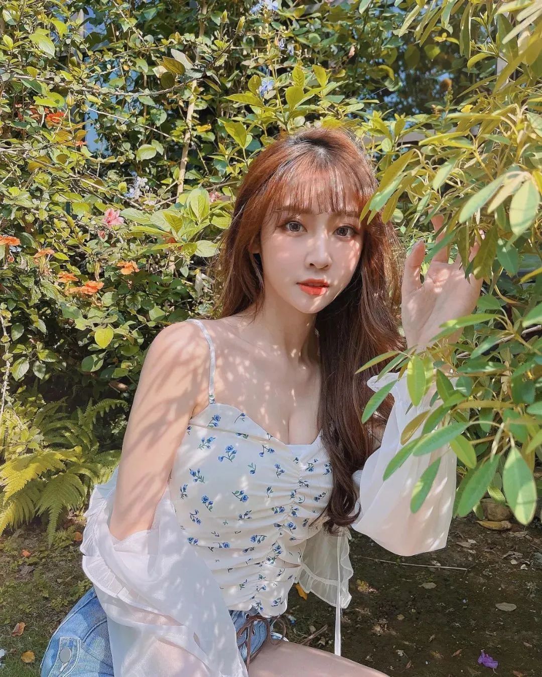台湾网红enen0528，甜美迷人的阳光美少女
