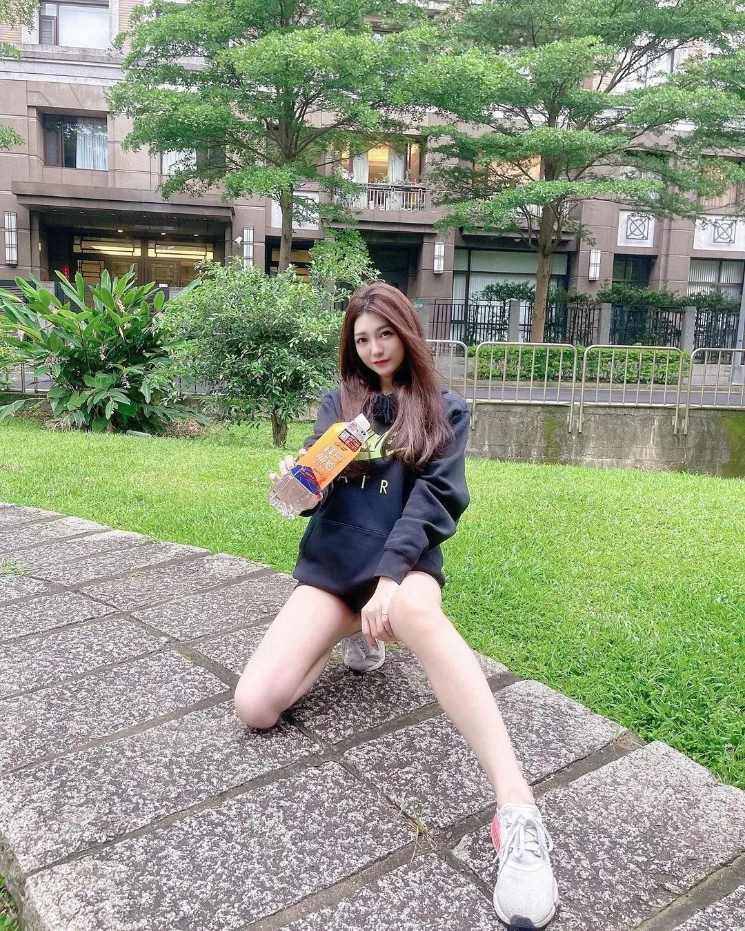 国产网红Vanessa，甜美又性感的气质女神