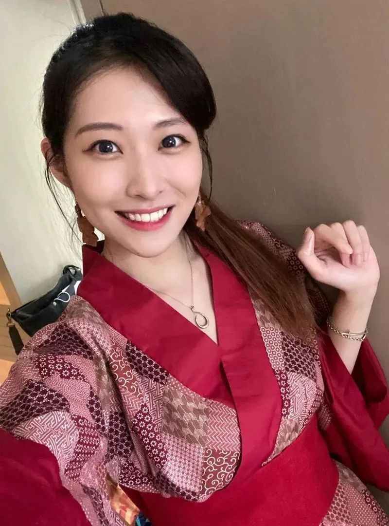 梁凯晴，笑容甜美迷人的台湾最美女主持人
